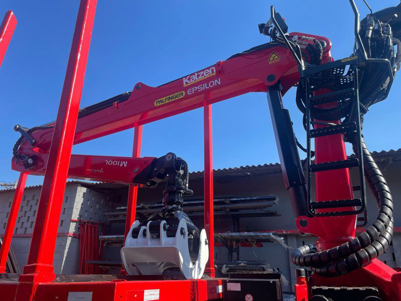 M100L L LINE EPSILON TIMBER CRANE