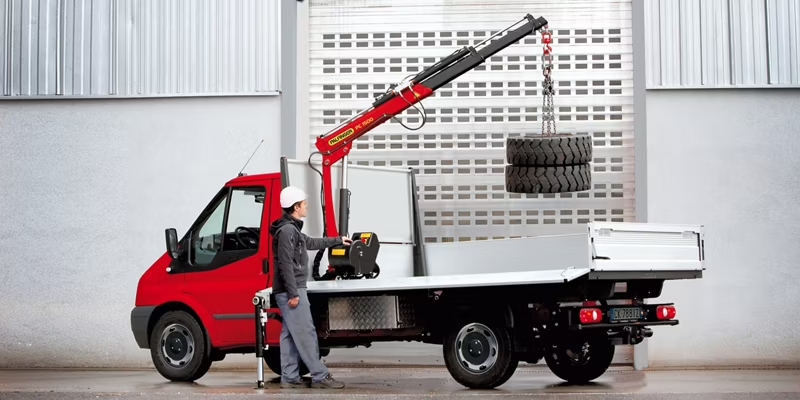 PC 1500 COMPACT CRANE
