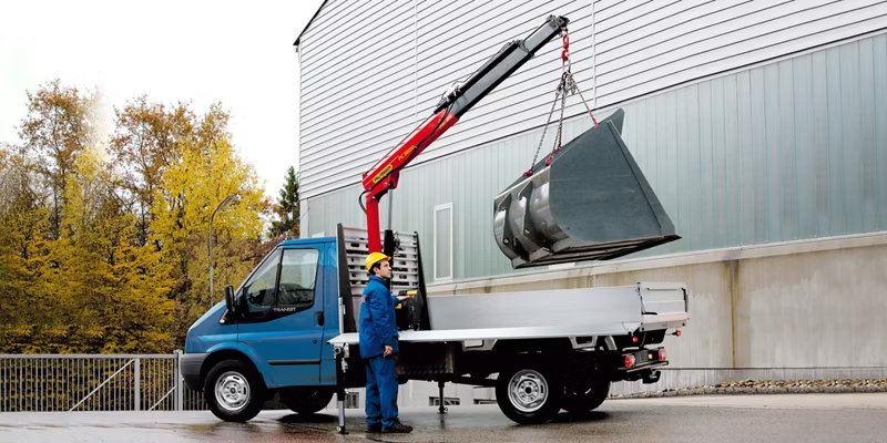 PC 3800 COMPACT CRANE