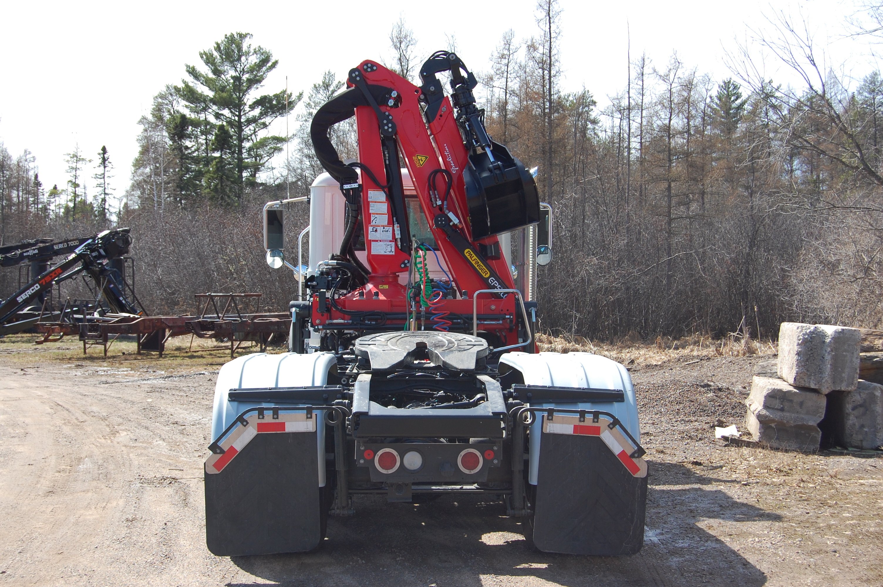 Palfinger C80Z89 Mounted on a Mack Granite 1